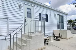 2 Jade Dr, Naples, FL 34114 - Photo 32