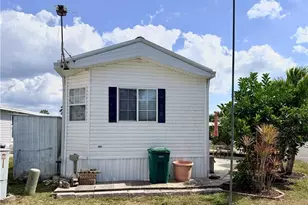 2 Jade Dr, Naples, FL 34114 - Photo 34