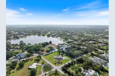 50 Cajeput Dr, Naples, FL 34108 - Photo 10