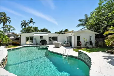 1063 22nd Ave N, Naples, FL 34103 - Photo 24