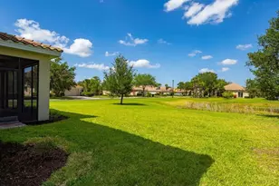 2478 Heydon Cir E, Naples, FL 34120 - Photo 32