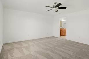 2478 Heydon Cir E, Naples, FL 34120 - Photo 14