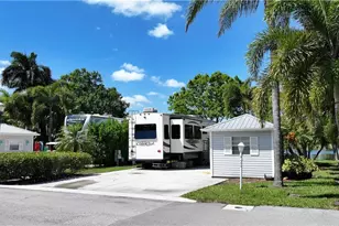 5592 Brightwood Dr, Fort Myers, FL 33905 - Photo 6