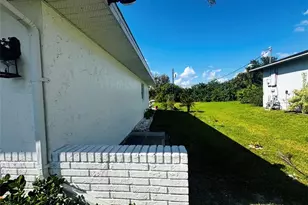 710 Aqui Esta Dr, Punta Gorda, FL 33950 - Photo 4