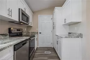 17701 Pronghorn St, Alva, FL 33920 - Photo 10