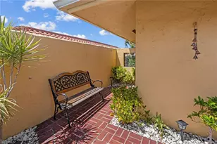 131 Teryl Rd, Naples, FL 34112 - Photo 4