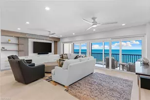 2171 Gulf Shore Blvd N, Naples, FL 34102 - Photo 2