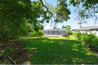 156 Marseille Dr, Naples, FL 34112 - Photo 26