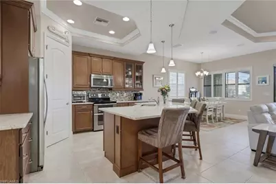 1589 Serrano Cir, Naples, FL 34105 - Photo 4