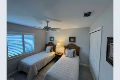 9820 Alhambra Ln, Bonita Springs, FL 34135 - Photo 4