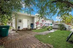 106 Moon Bay St, Naples, FL 34114 - Photo 22