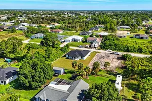 2808 24th St SW, Lehigh Acres, FL 33976 - Photo 38