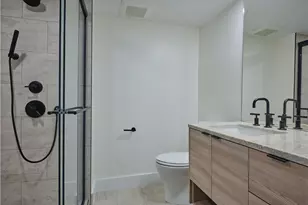 322 Harbour Dr, Naples, FL 34103 - Photo 22