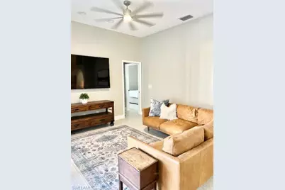 6564 Chestnut Cir, Naples, FL 34109 - Photo 6