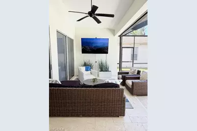 6564 Chestnut Cir, Naples, FL 34109 - Photo 4