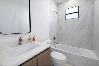 211 NW 25th Ave, Cape Coral, FL 33993 - Photo 12