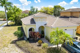 20623 E Golden Elm Dr, Estero, FL 33928 - Photo 4