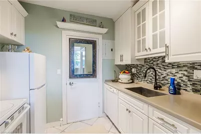 240 Seaview Ct #105, Marco Island, FL 34145 - Photo 4