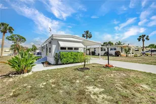 27543 Hoenie Dr, Bonita Springs, FL 34135 - Photo 4