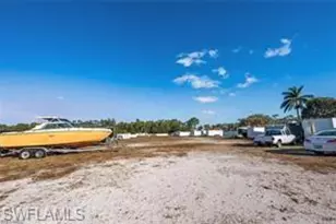83 Pacific Way, Naples, FL 34104 - Photo 12