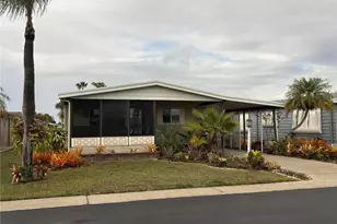 83 Pacific Way, Naples, FL 34104 - Photo 2