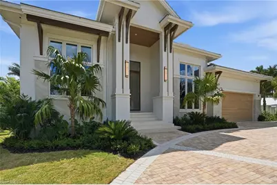 626 Fountainhead Ln, Naples, FL 34103 - Photo 2