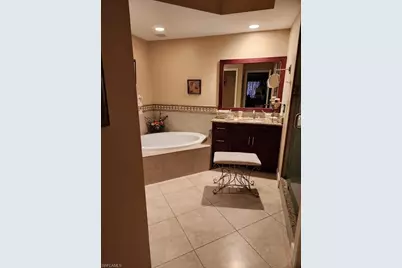 1240 Shady Rest Ln #104, Naples, FL 34103 - Photo 2