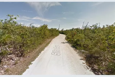 10 Fifth Ave, Big Pine Key, FL 33043 - Photo 2