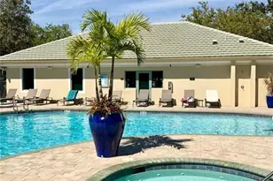 3435 Laurelgreens Ln S, Naples, FL 34119 - Photo 40