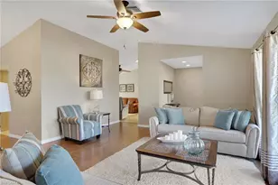 105 Montaubon Ct, Naples, FL 34112 - Photo 4