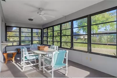 105 Montaubon Ct, Naples, FL 34112 - Photo 18