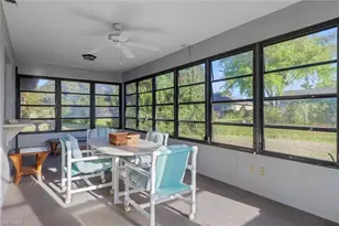 105 Montaubon Ct, Naples, FL 34112 - Photo 18