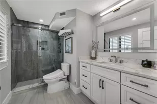 990 8th St S, Naples, FL 34102 - Photo 16