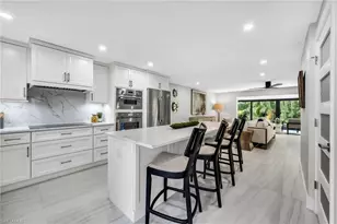 990 8th St S, Naples, FL 34102 - Photo 1