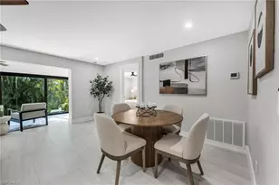 990 8th St S, Naples, FL 34102 - Photo 10