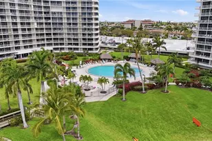 320 Seaview Ct, Marco Island, FL 34145 - Photo 40