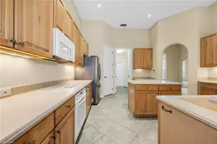 5890 Bur Oaks Ln, Naples, FL 34119 - Photo 8