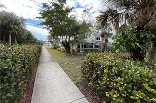 884 Hampton Cir, Naples, FL 34105 - Photo 28