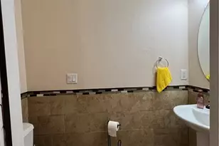 884 Hampton Cir, Naples, FL 34105 - Photo 20