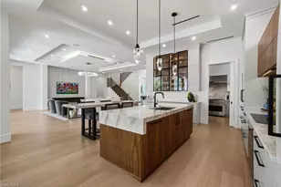 264 8th Ave S, Naples, FL 34102 - Photo 10