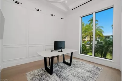 264 8th Ave S, Naples, FL 34102 - Photo 18