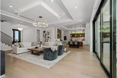 264 8th Ave S, Naples, FL 34102 - Photo 4