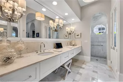 2157 Asti Ct, Naples, FL 34105 - Photo 16