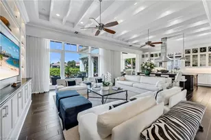 2157 Asti Ct, Naples, FL 34105 - Photo 10