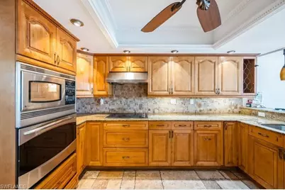 1400 Blue Point Ave #207, Naples, FL 34102 - Photo 2