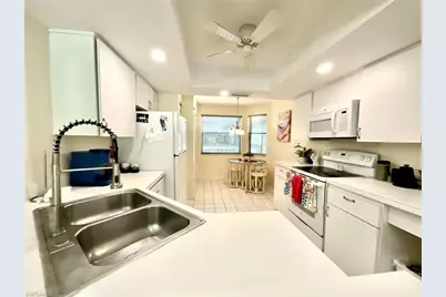 660 Wiggins Bay Dr #B21, Naples, FL 34110 - Photo 6