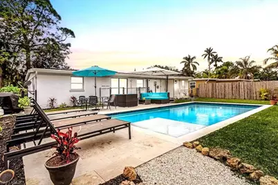 1303 Delmar Ln, Naples, FL 34104 - Photo 2