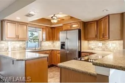 516 Retunda, Cape Coral, FL 33904 - Photo 4