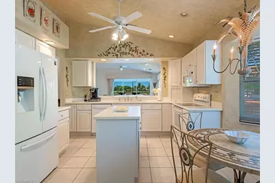 4415 Dover Ct #504, Naples, FL 34105 - Photo 4