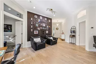 199 Vista Ln, Naples, FL 34119 - Photo 6